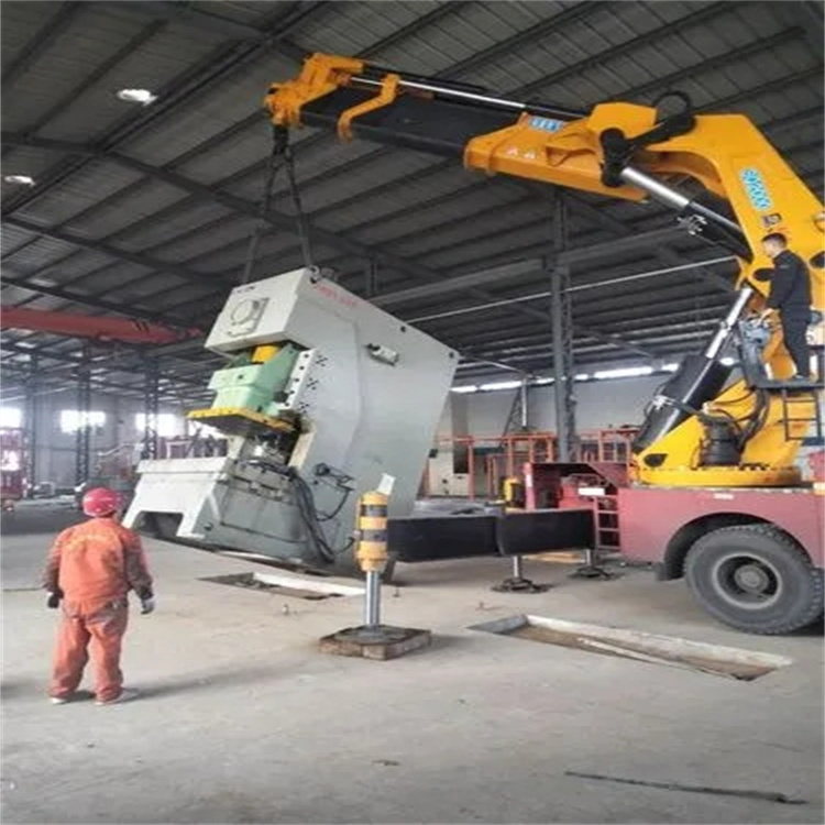 枣庄市中80吨折臂吊车出租附近电话