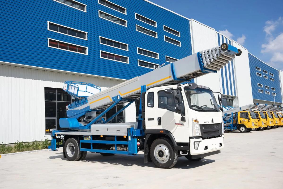 枣庄市中出租云梯车高空作业车 建筑垃圾搬运